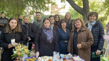Благодійний ярмарок