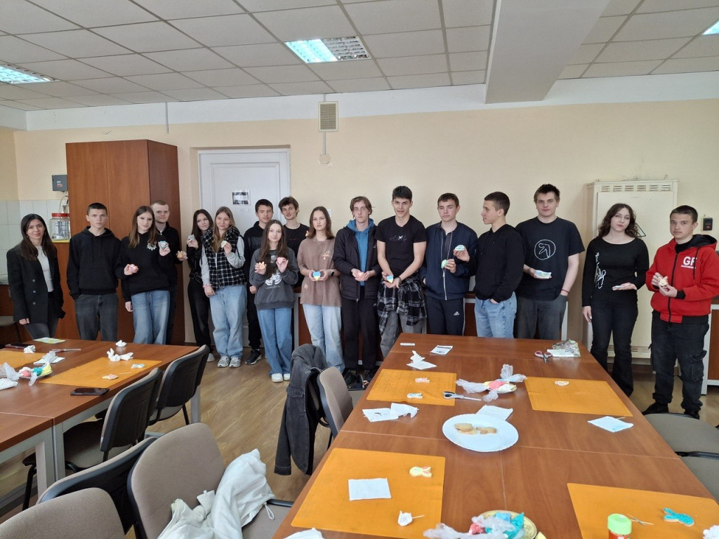 photo_5438131666162487968_y