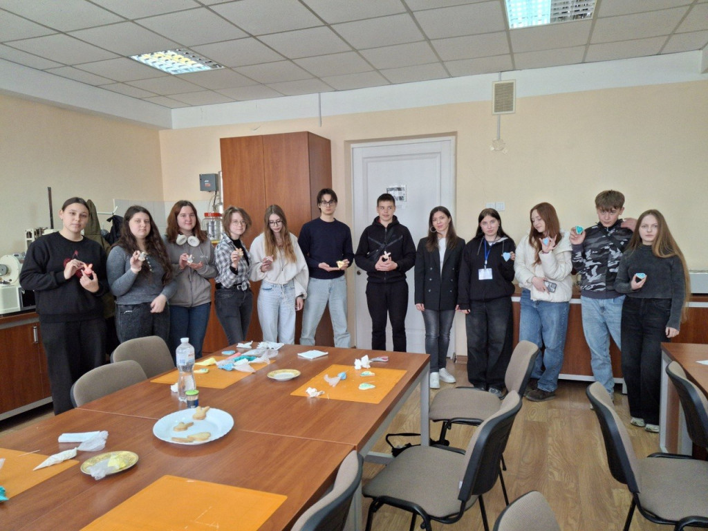 photo_5438131666162487969_y